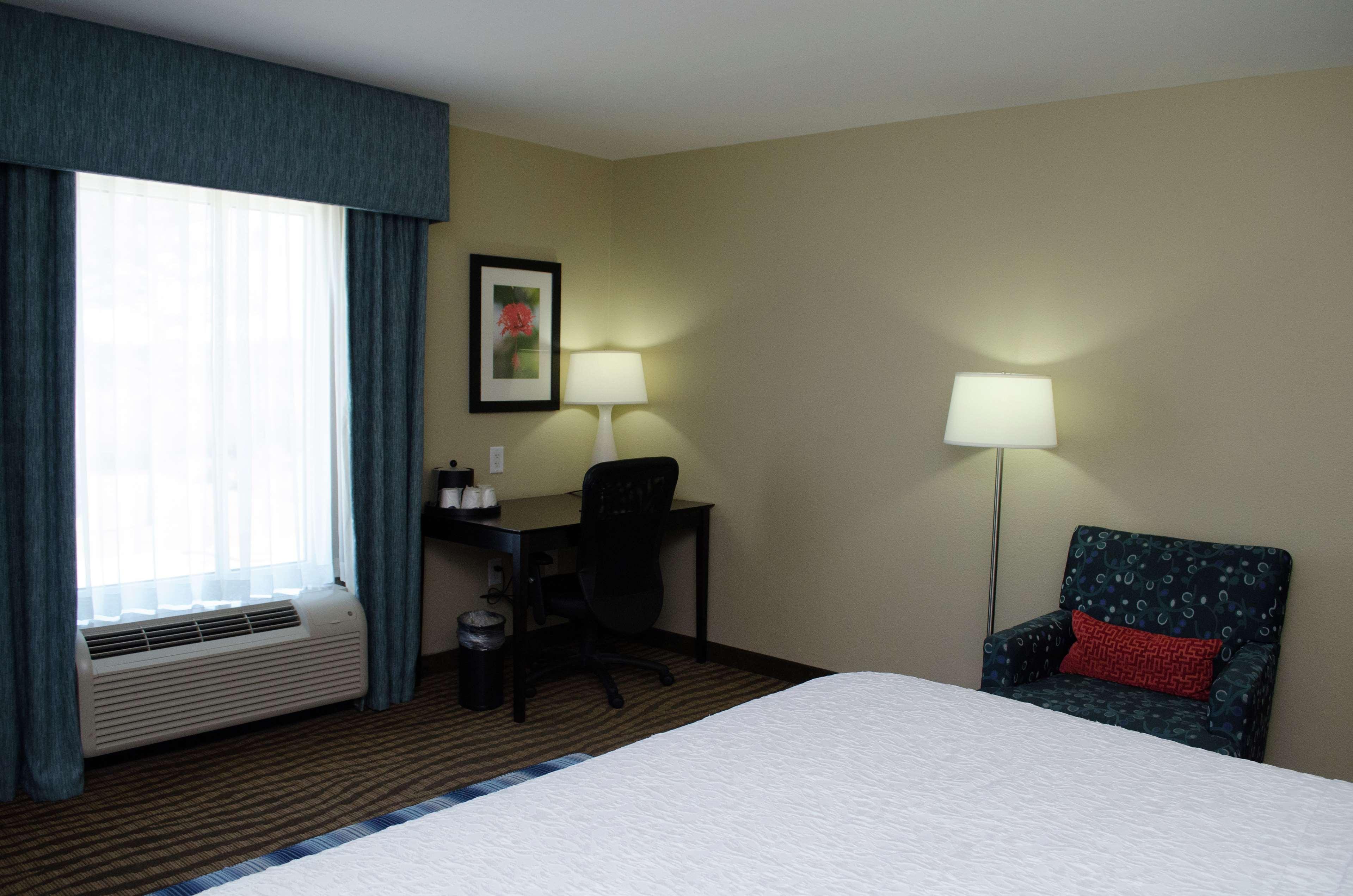 Hampton Inn Thomson Εξωτερικό φωτογραφία