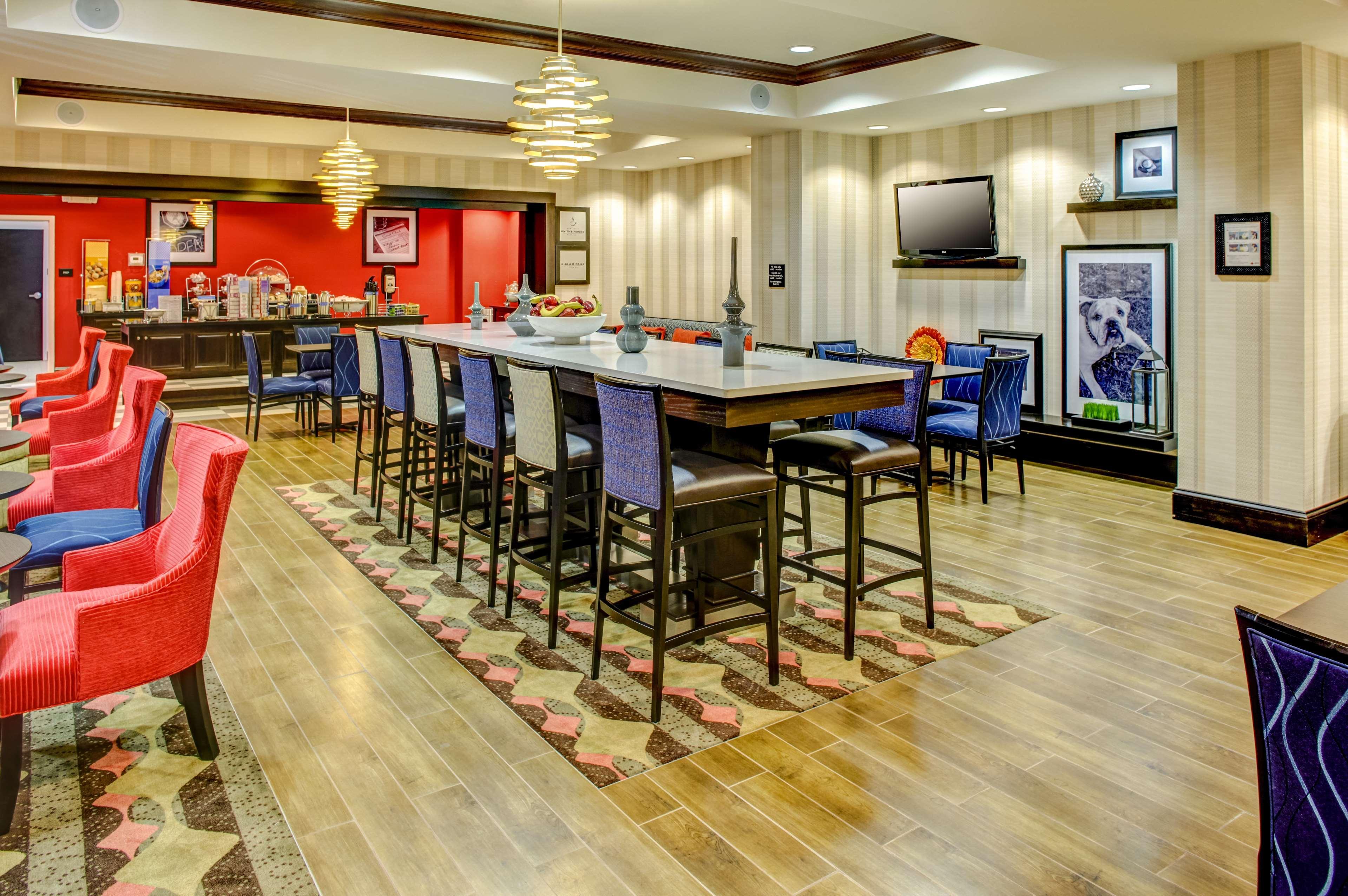 Hampton Inn Thomson Εξωτερικό φωτογραφία