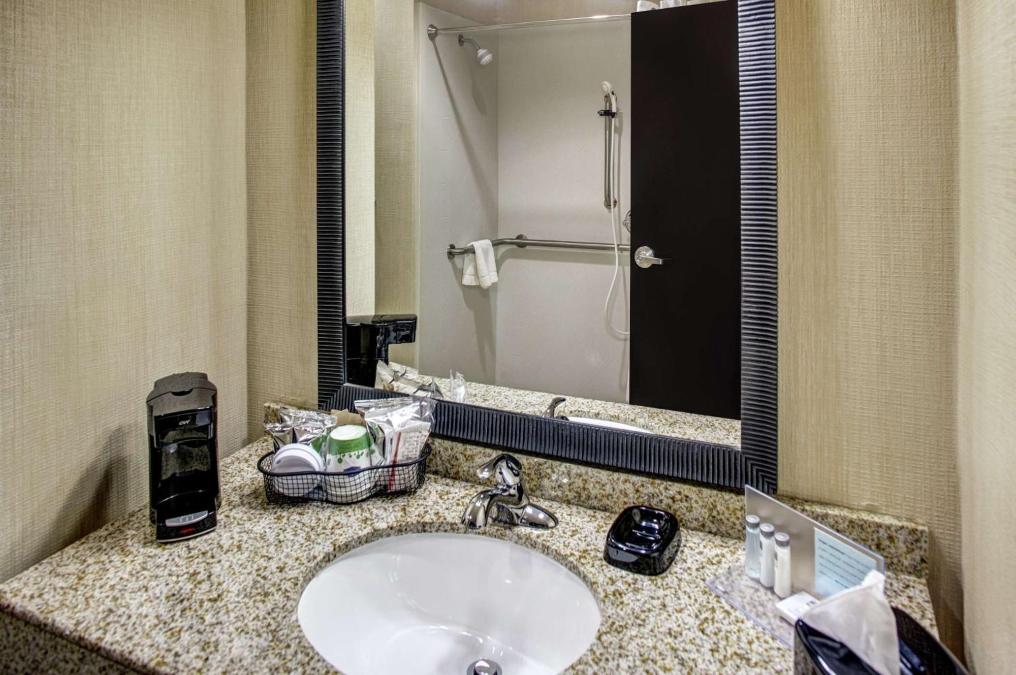 Hampton Inn Thomson Εξωτερικό φωτογραφία
